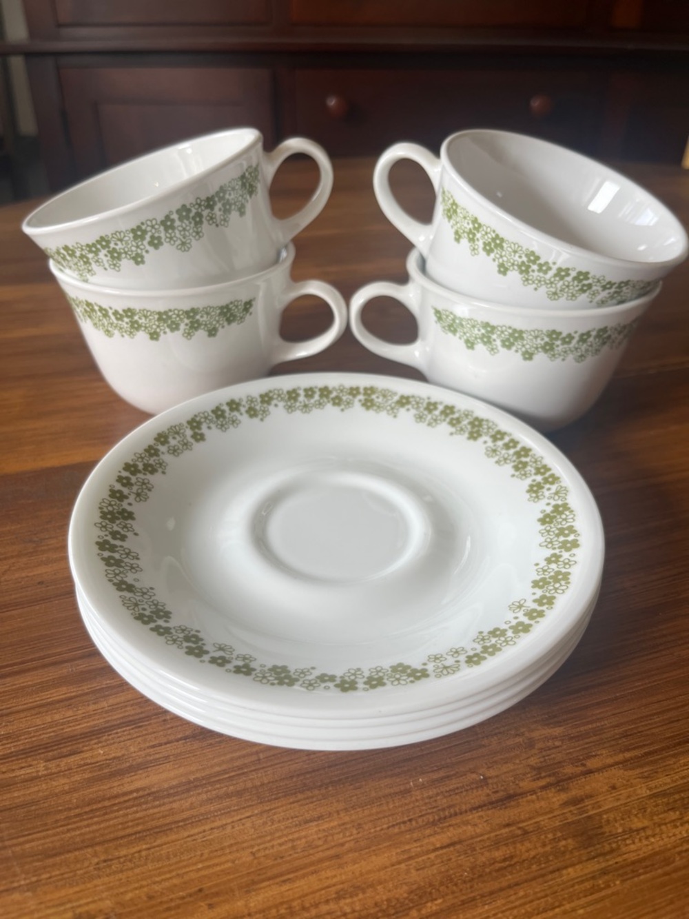 Vintage Corelle Spring Blossom “crazy daisy” mug with saucer:Set of 4 (8 pieces)